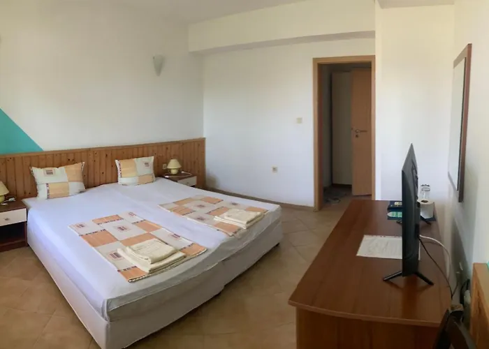 Family Primo 3* Приморско