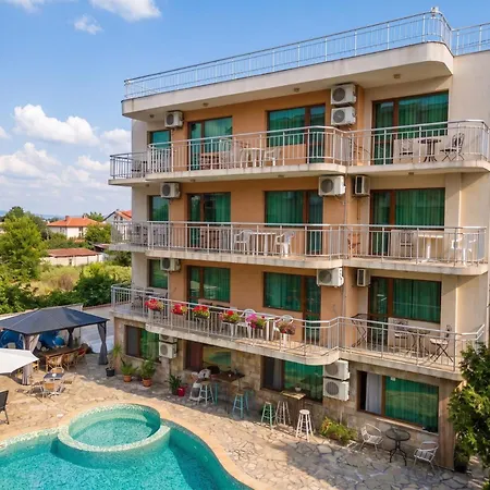 فندق семеен примо Family Primo بريمورسكو